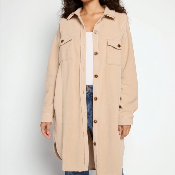 Fleece Longline Shacket - Picture 2 of 3